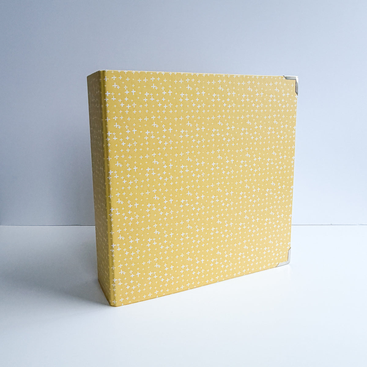 Chipboard album 6x8 Wide Spine Light Sunshine Crosses
